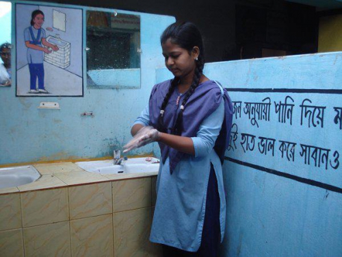 handwashing-device-at-school